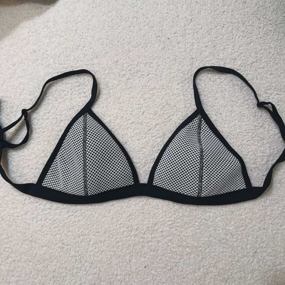 💙🤍Triangl Neoprene Swimsuit🤍💙